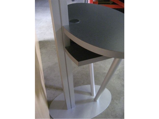 RE-1215 Rental Display / Kiosk / Workstation -- Image 6