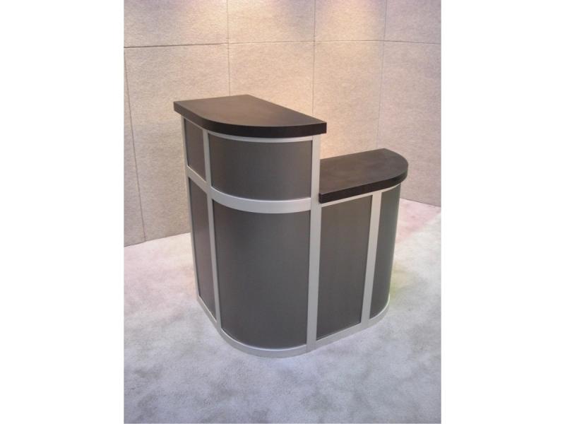 RE-1218 Rental Display /Two Tier Workstation -- Image 3 
